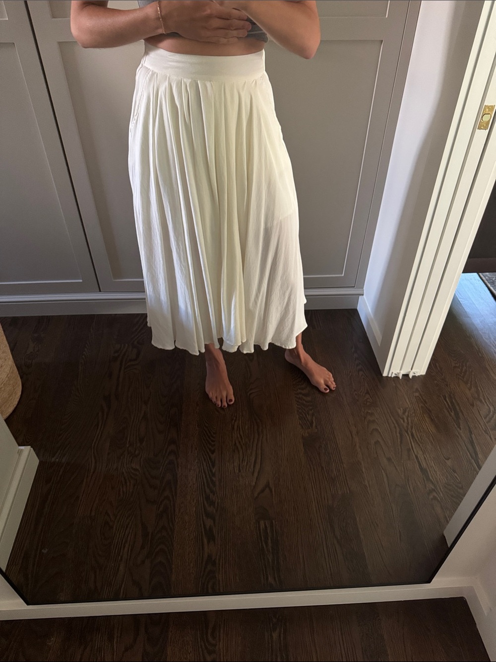 Mable Off White Pleated Midi Skirt w. Pockets